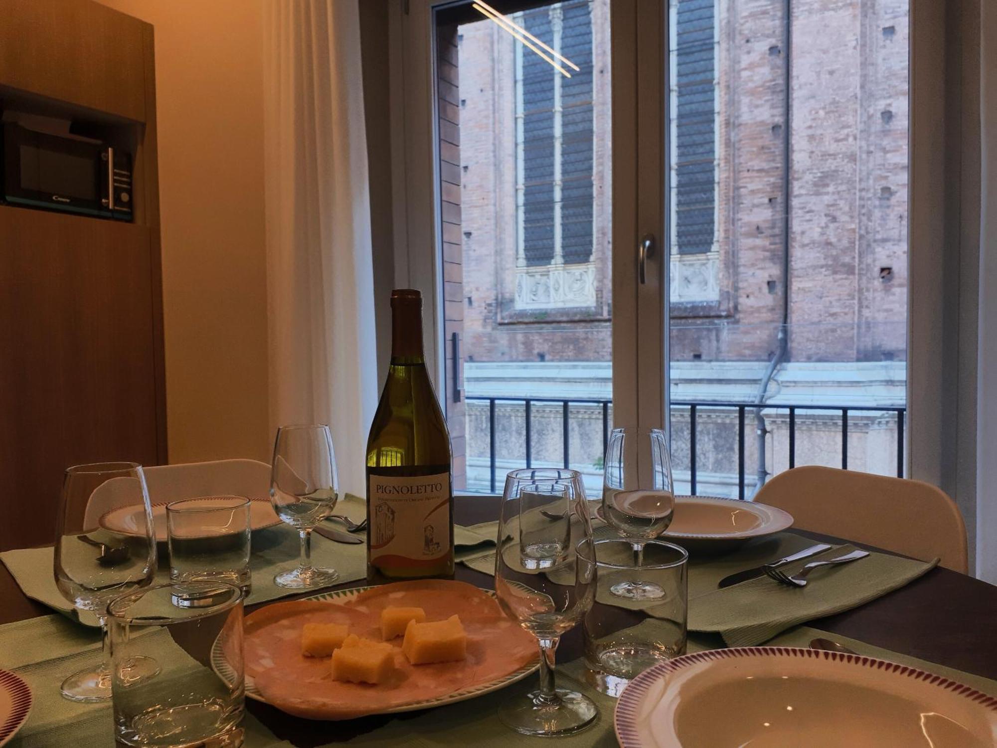 Smart Apartment Nettuno - Twa Bologna Bagian luar foto